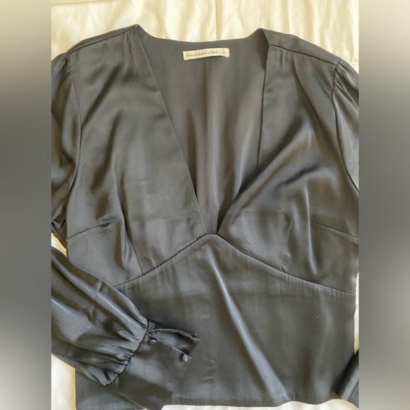 Top - Picture 4 of 6